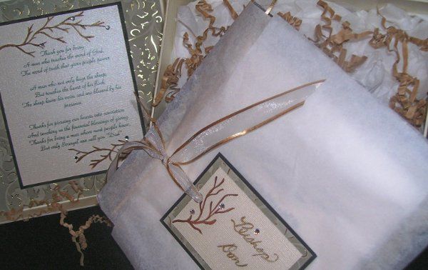 Reflective Stationary Designs