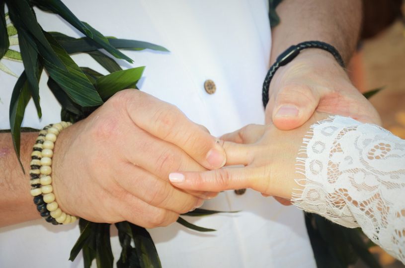 Dr. Gerry Ebalaroza-Tunnell- Officiant Services