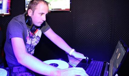 DJ Alex Jahn Entertainment