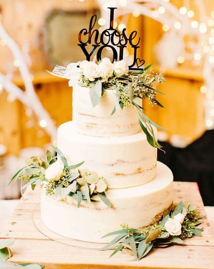 Treats Sweets Cakery Wedding Cake Daytona Beach Fl Weddingwire