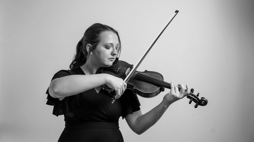 Luxury Violinist