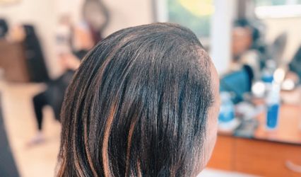 Ena’Vative Hair Studio