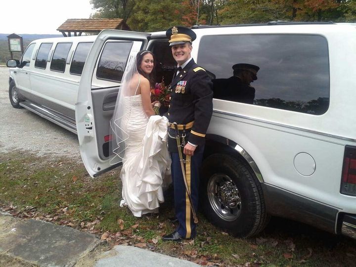 Carriage House Charters and Limousines