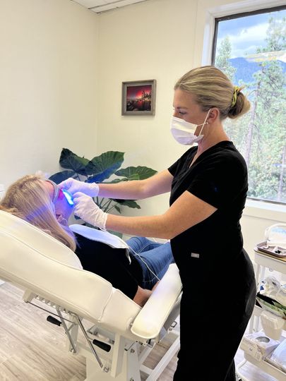 Alpenglow Teeth Whitening