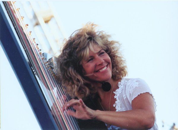 Lori Andrews / JazHarp Records