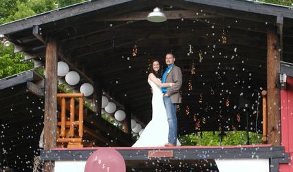 Winding Creek Farm and Wedding Barn