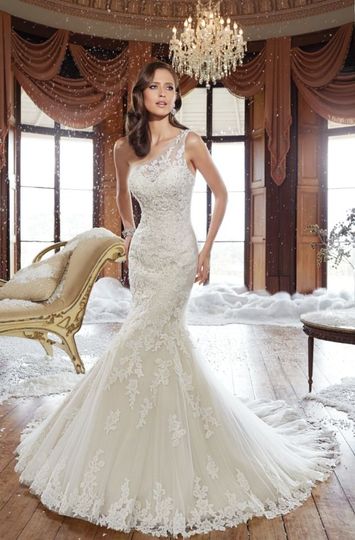 layah's bridal boutique