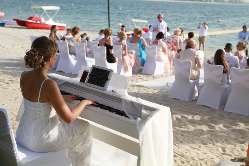Pianist Anna Demis