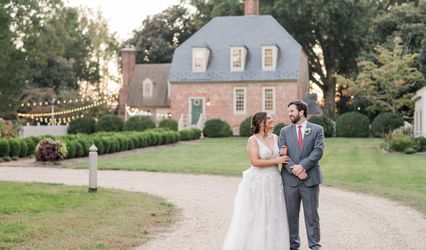 Seven Springs Manor