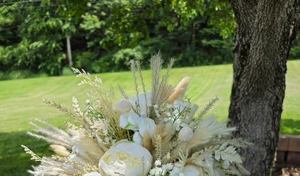 Country Peonies Crafts and florals
