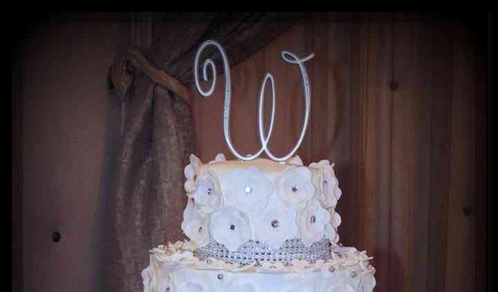 Isabella S Creations Wedding Cake Brooklyn Ny Weddingwire
