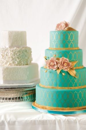 Bella Luna Cakes & Confections
