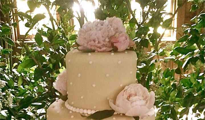 Parker Lusseau Pastries Inc Wedding Cake Monterey Ca Weddingwire