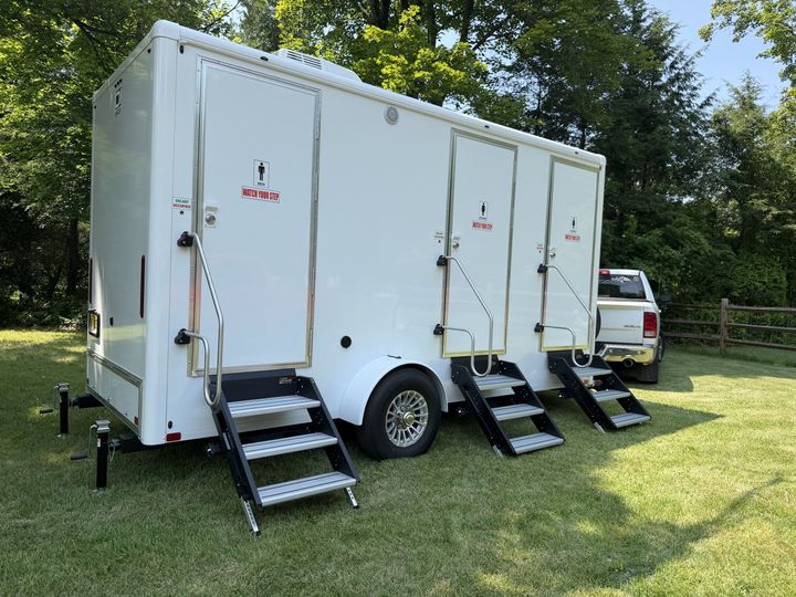 Bub’s Restroom Trailers