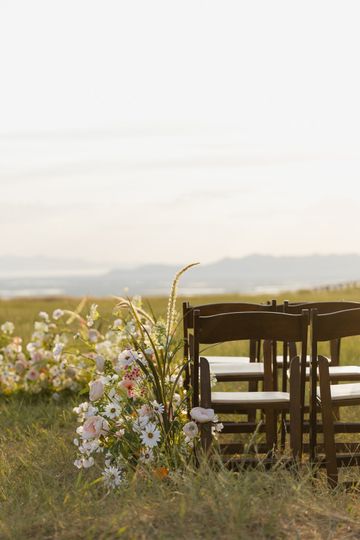 Modern Petals Rentals