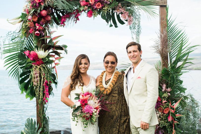 Hawaii-Big Island Weddings/Pastor Lani Larrua