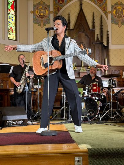 Hugo's Multi-Era Elvis Tribute