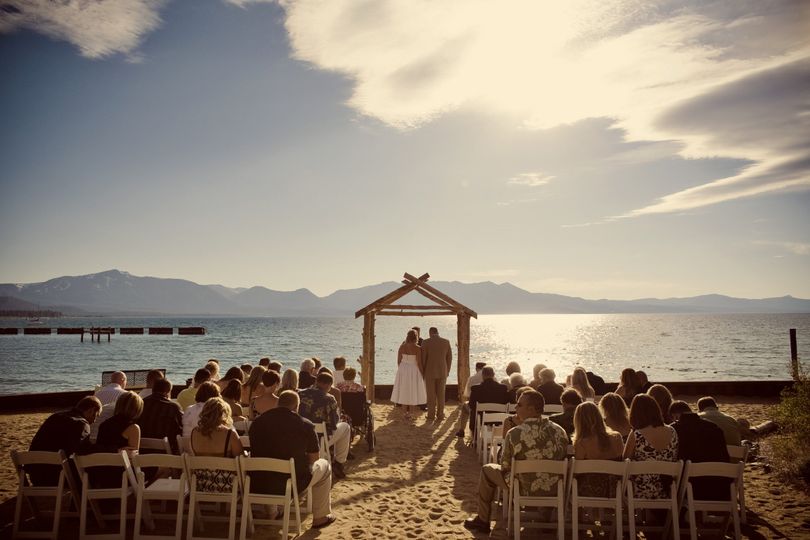 Weddings At Lakeside Beach Venue South Lake Tahoe Ca Weddingwire