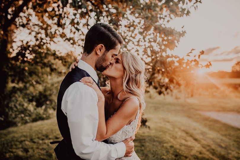 AzkaLynn Photography