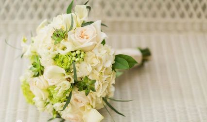 Alan-Anderson's Just Fabulous! a flower shop