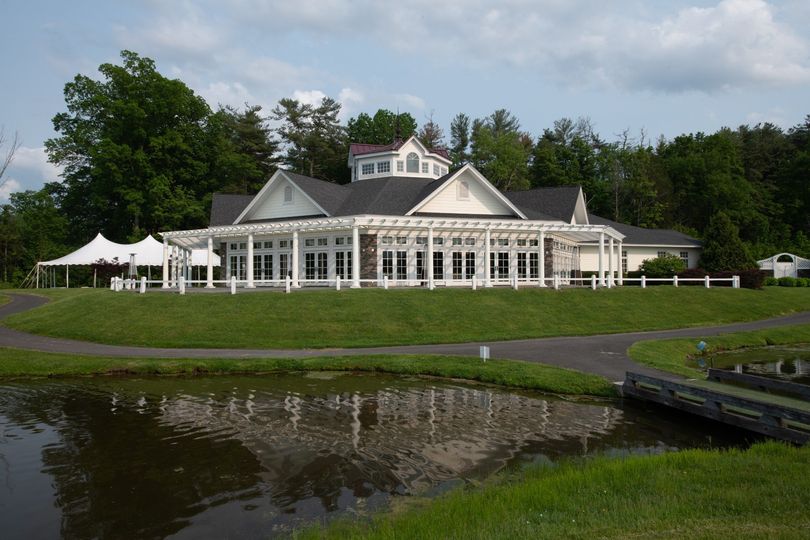 The Lazy Swan Golf and Country Club