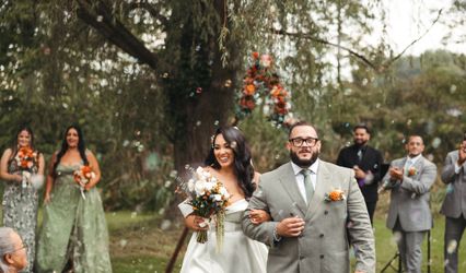 Backyard Bliss Weddings LLC