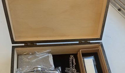 Locks Custom Signs