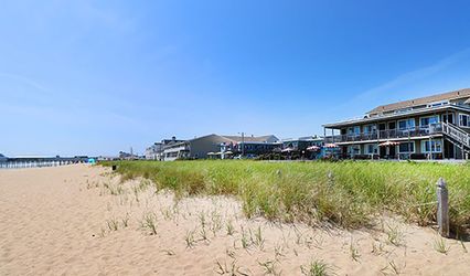 Skylark Beach Inn