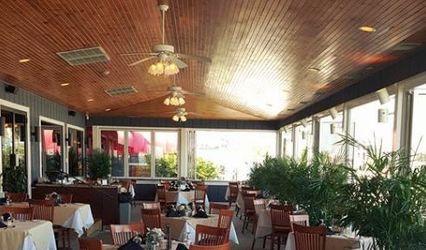 Annie's Paramount Steak & Seafood House