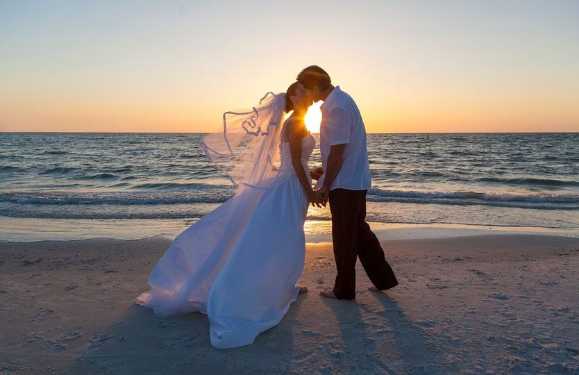 Wedding Officiant Las Vegas - Dr. Micki D. Hecht