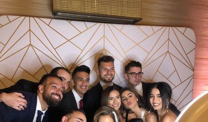 The Sleek Image Photo Booth