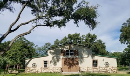Bear Tree Barn Wedding and Event Center