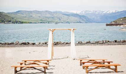 Your Lake Chelan Wedding