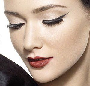 MakeupbyTina