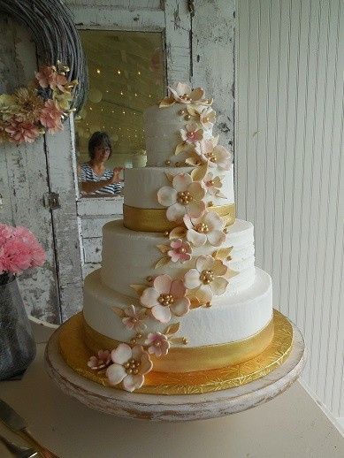 The Sweetest Day Wedding Cake Nashville Tn Weddingwire