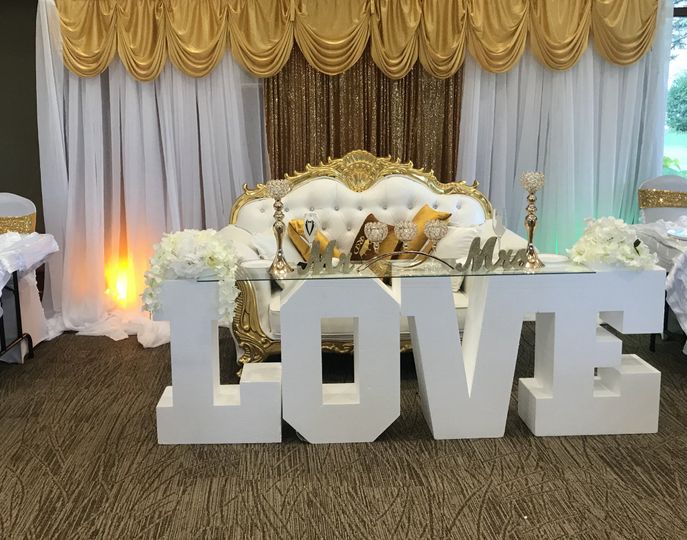 Vee Event Decor