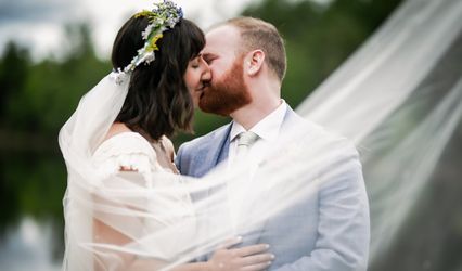 Full Bloom Photo, LLC