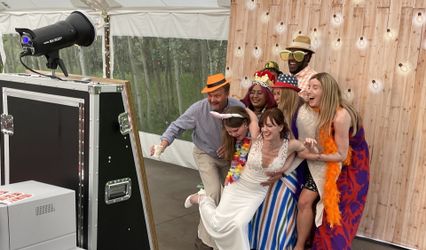 Performance Entertainment Photo Booth
