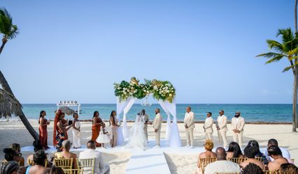 The Wanderlust Bride Travel Boutique