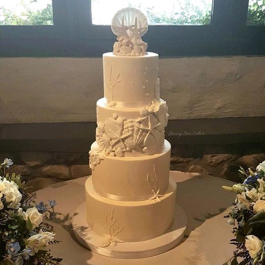 Honey Bee Cakes Wedding Cake El Paso Tx Weddingwire