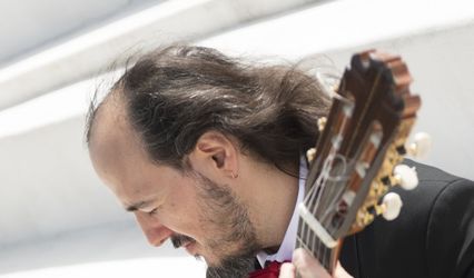 Guido Sanchez Portuguez, Guitarist