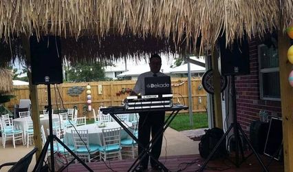 DJ Dekade