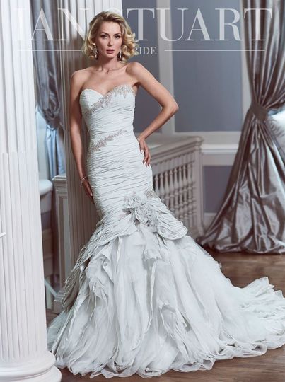 White Of Dublin Dress Attire Dublin Oh Weddingwire