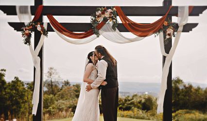 The Pavilion at Paradise Gardens, Gatherings and Gifts, Inc.