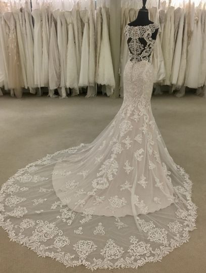 New York Bride Co Dress Attire Syracuse Ny Weddingwire