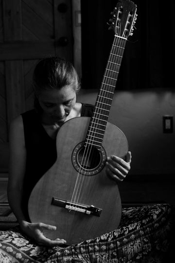 Petra Guitar