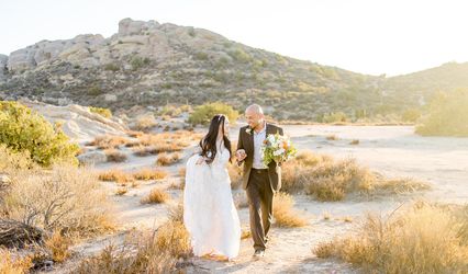 Lovely Little Weddings