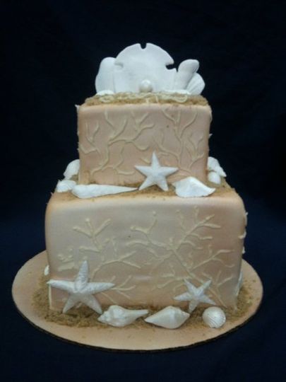 Specialty Cakes By Kelli Wedding Cake Meridian Ms Weddingwire