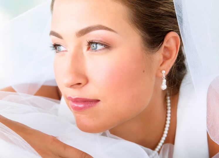 Lori Pinsky- Make-Up Artist