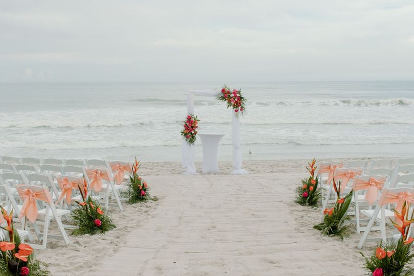 Crowne Plaza Melbourne-Oceanfront